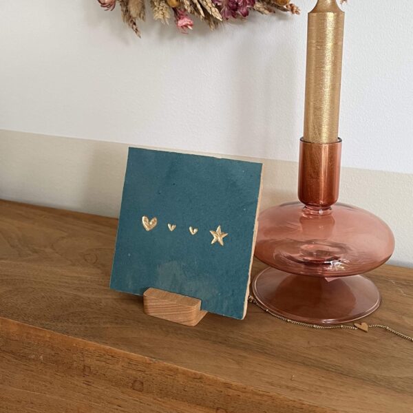 Oceaan blauw - Tegeltje met een groot hartje twee kleine hartjes en een ster Tegeltje met een groot hartje twee kleine hartjes en een ster