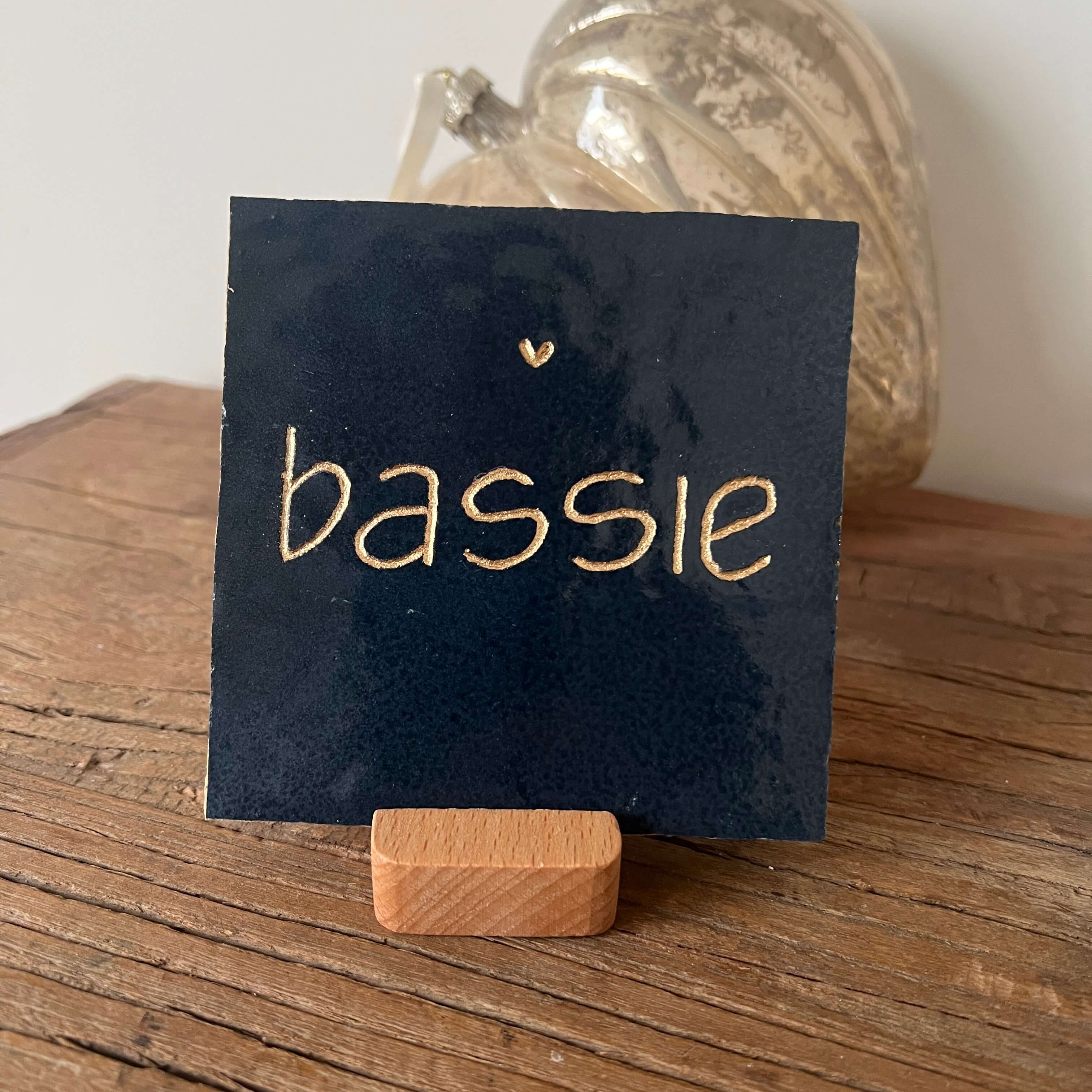 Marine blauw - Tegeltje met zes letters en een hartje Tegeltje met zes letters en een hartje